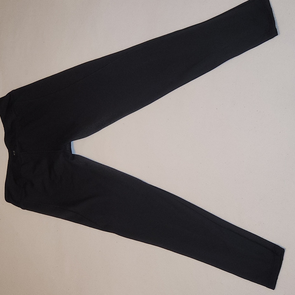 Layer 8 Performance Women's Black Leggings, Size Medium - Picture 5 of 7